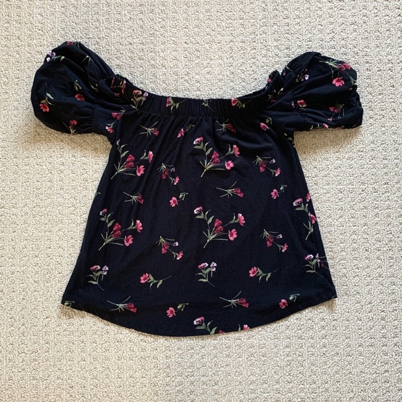 Off the Shoulder Black Floral Top - Picture 2 of 6